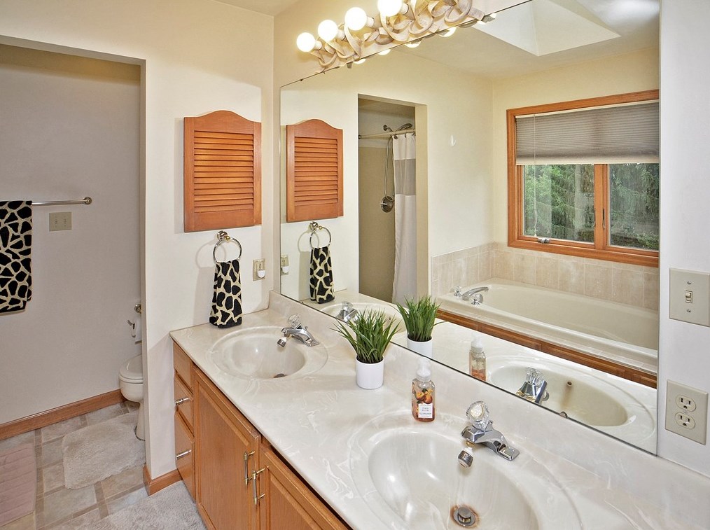 2145 Haymaker Rd, Monroeville PA 15146-4327 exterior