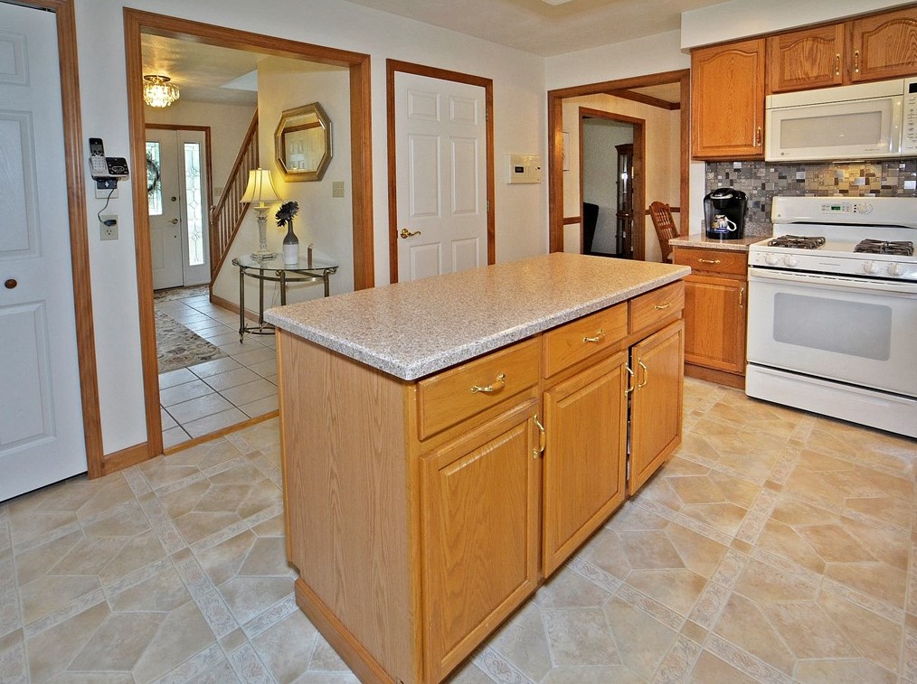 2145 Haymaker Rd, Monroeville PA 15146-4327 exterior