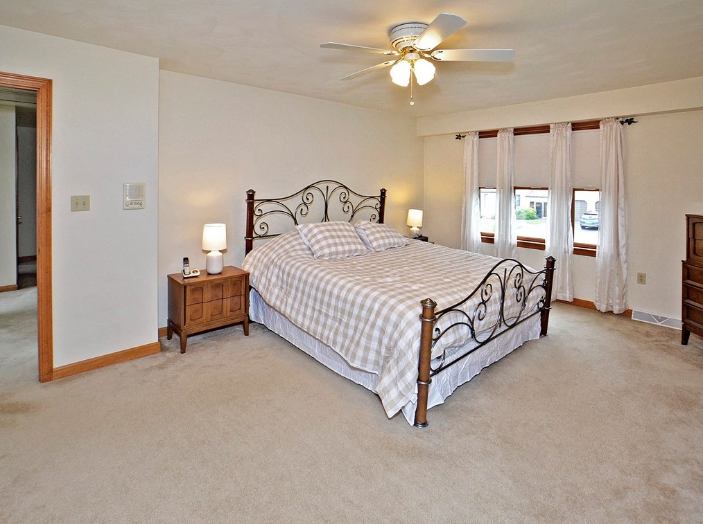 2145 Haymaker Rd, Monroeville PA 15146-4327 exterior