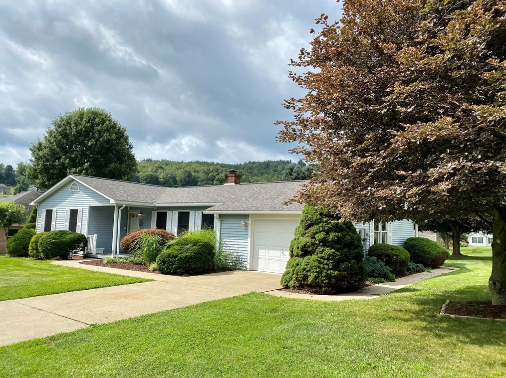 55 Rinehart Ln, Waynesburg, PA 15370-3475