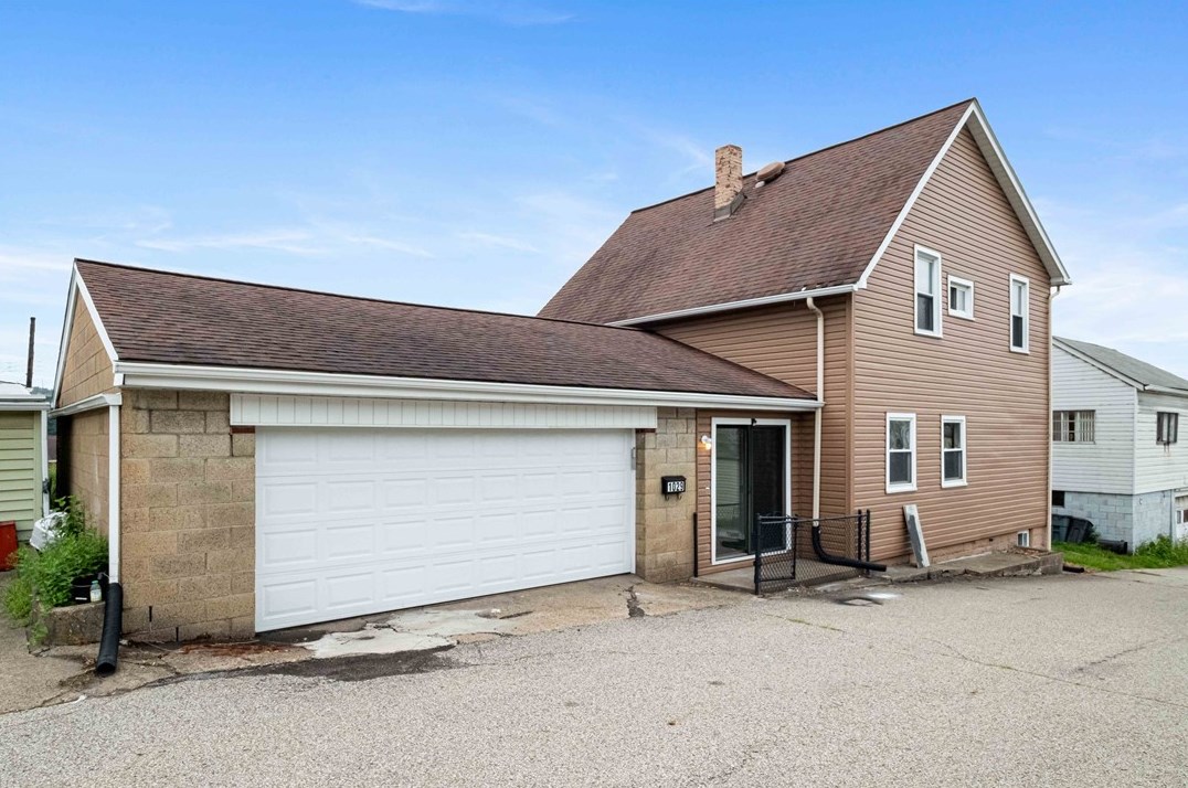 1029 Vermont Ave, Glassport, PA 15045