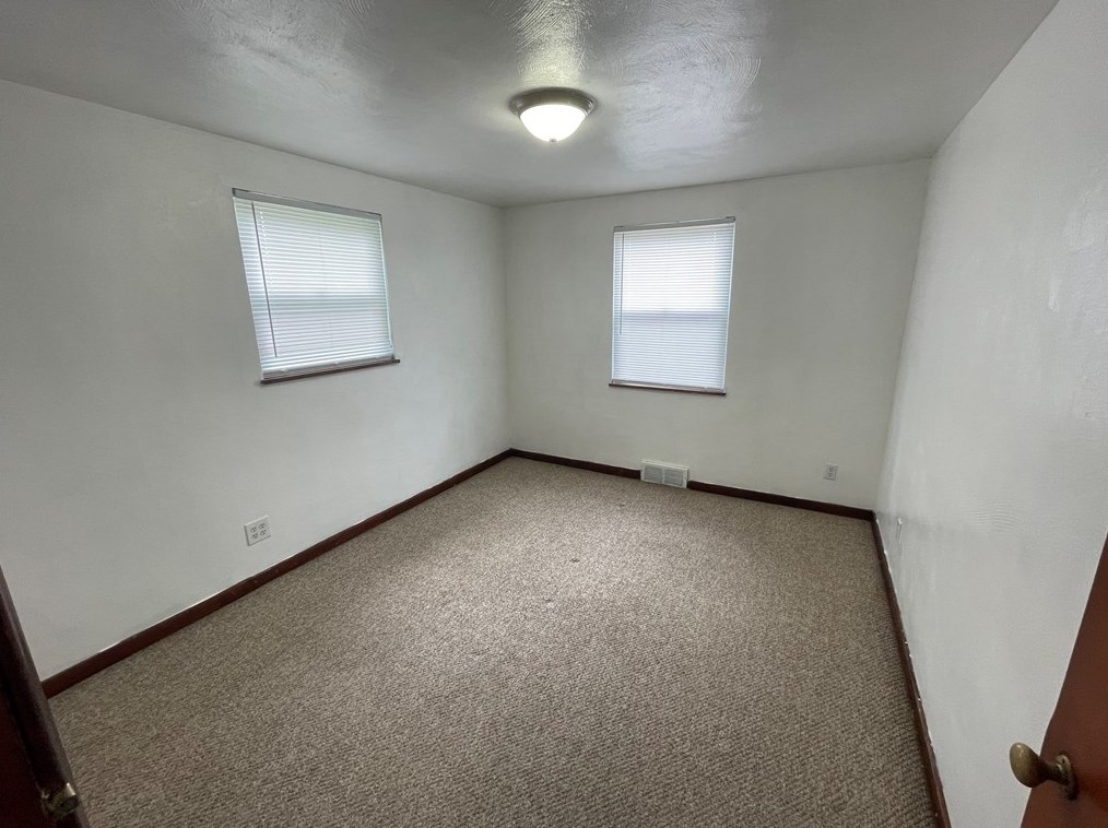 4658 Old William Penn Hwy, Monroeville PA  15146-1836 exterior