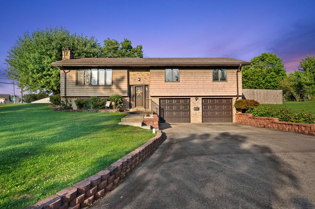 14 Reservoir Ave, North Charleroi, PA 15022