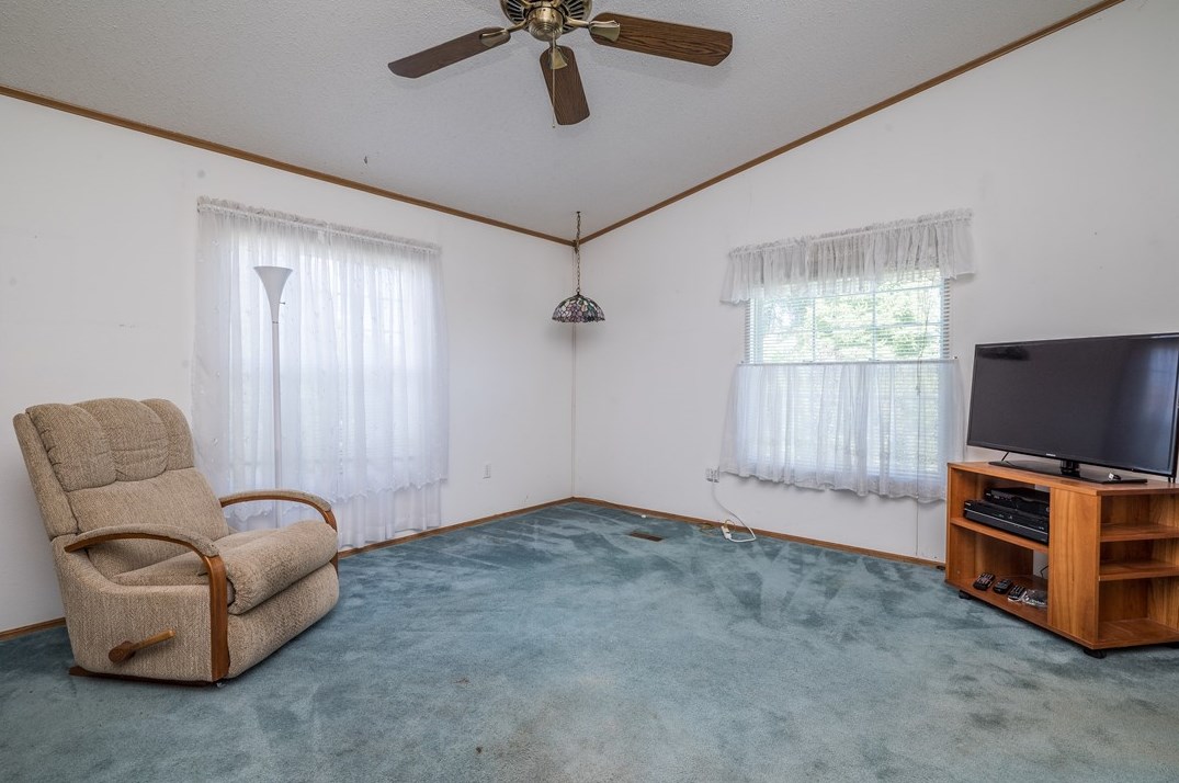 807 Sheffield Ct, Collier Township PA 15106-1581 exterior