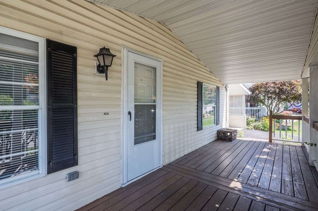 807 Sheffield Ct, Collier Township, PA 15106-1581