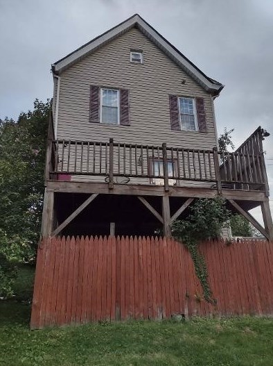 503 N 3rd St, Jeannette, PA 15644