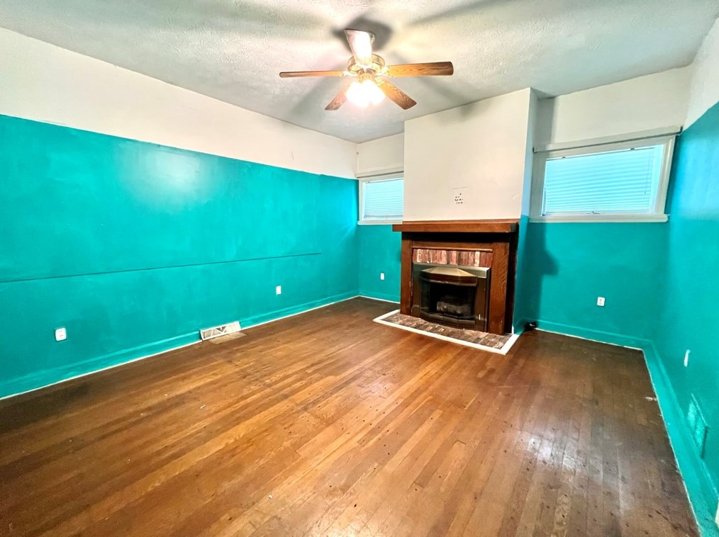 134 Ave, Washington PA 15301-3558 exterior