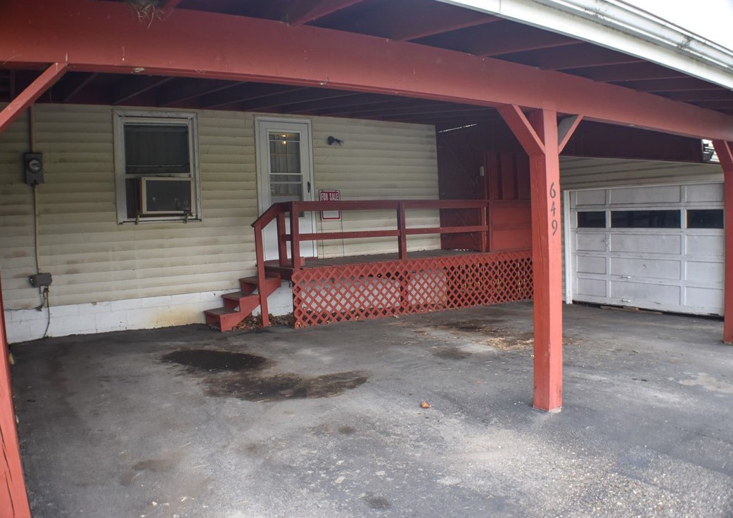 649 Dry Ridge Rd, West Alexander, PA 15376-2437