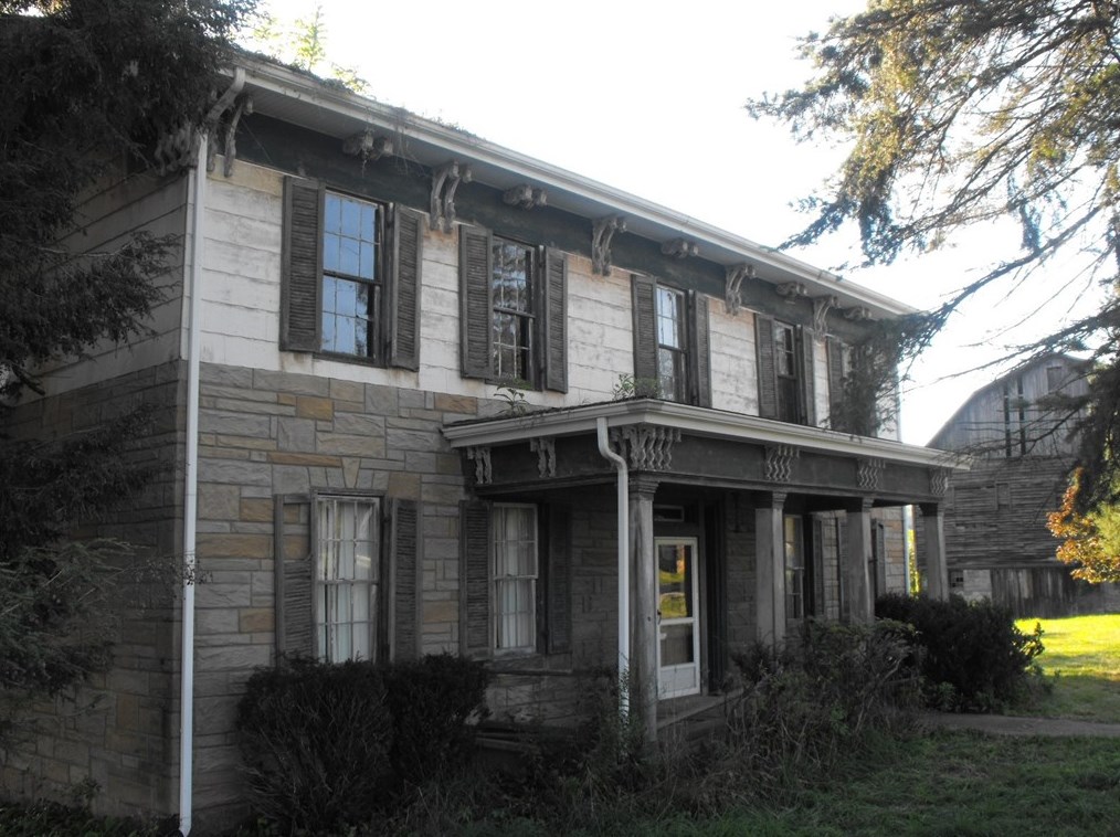 209 Lauffer Mine Rd, Export, PA 15632-2020