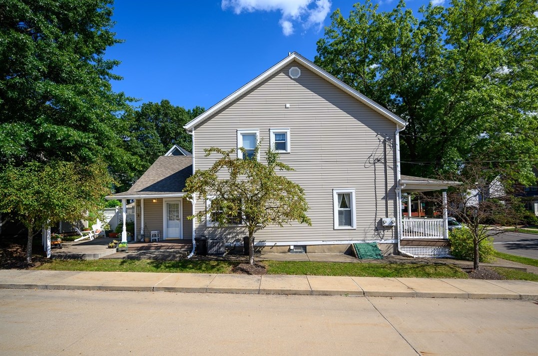 146 Broad St, Leetsdale, PA 15056