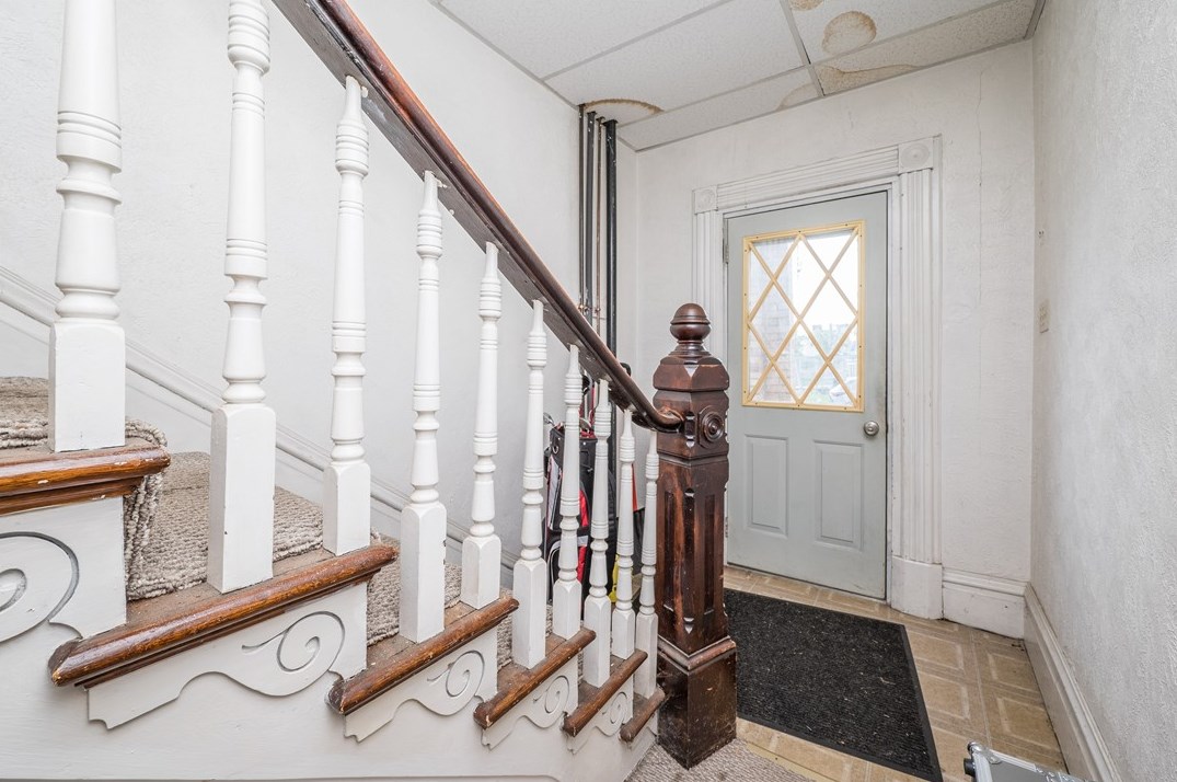 107 Dickman St, Collier Township, PA 15106-2414