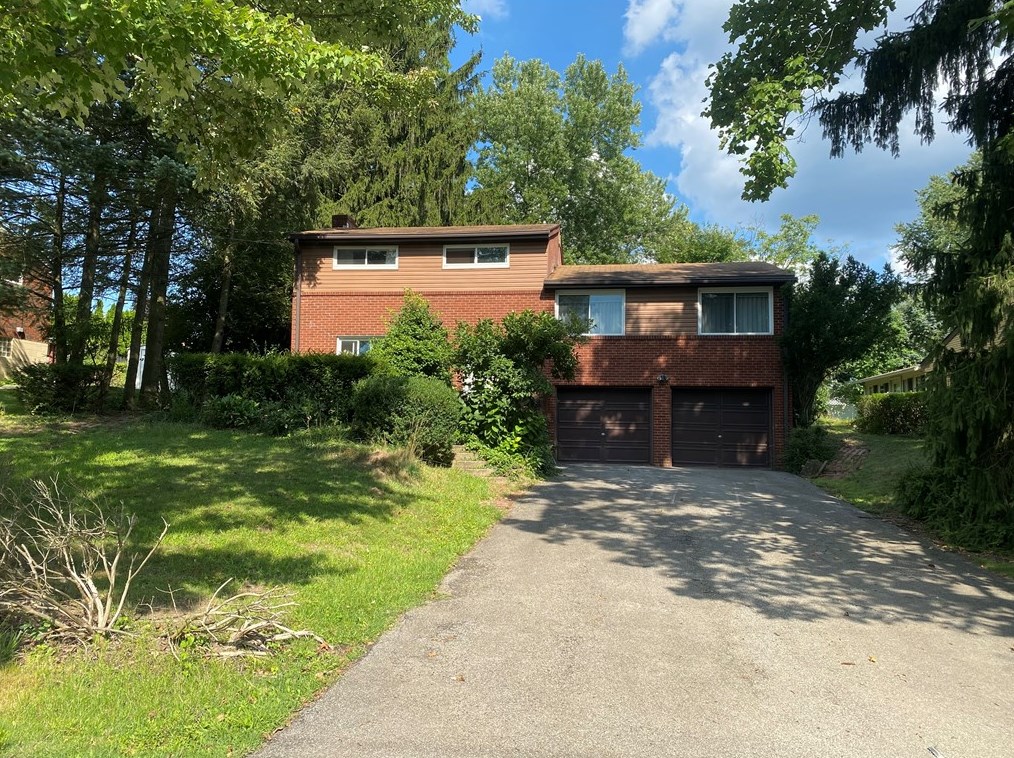 704 Bittersweet Rd, Monroeville, PA 15146-1102