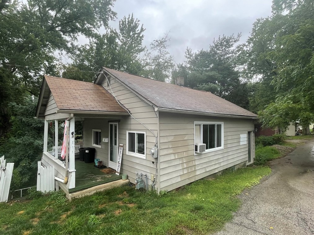 711 Oakhill Ave, Apollo, PA 15613