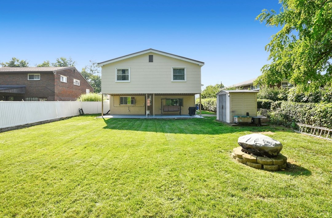 523 California Ave, Monroeville PA 15146-3921 exterior