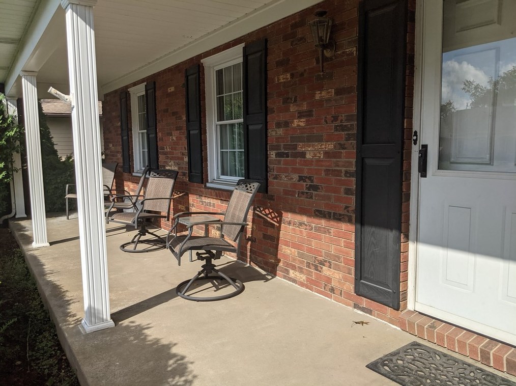 909 Kunkle Ave, Greensburg, PA 15601-1337