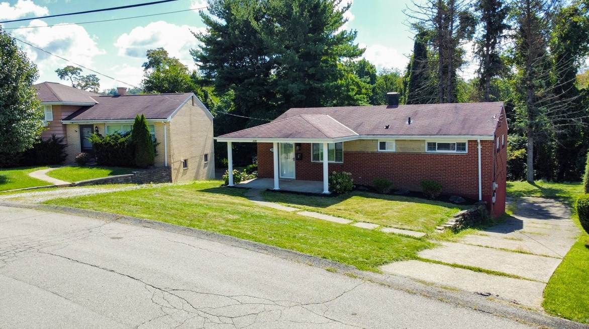 229 Lansdowne Dr, Verona, PA 15147