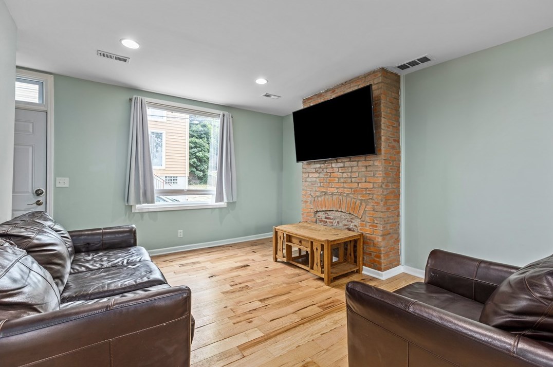 133 Pius St, Pittsburgh, PA 15203