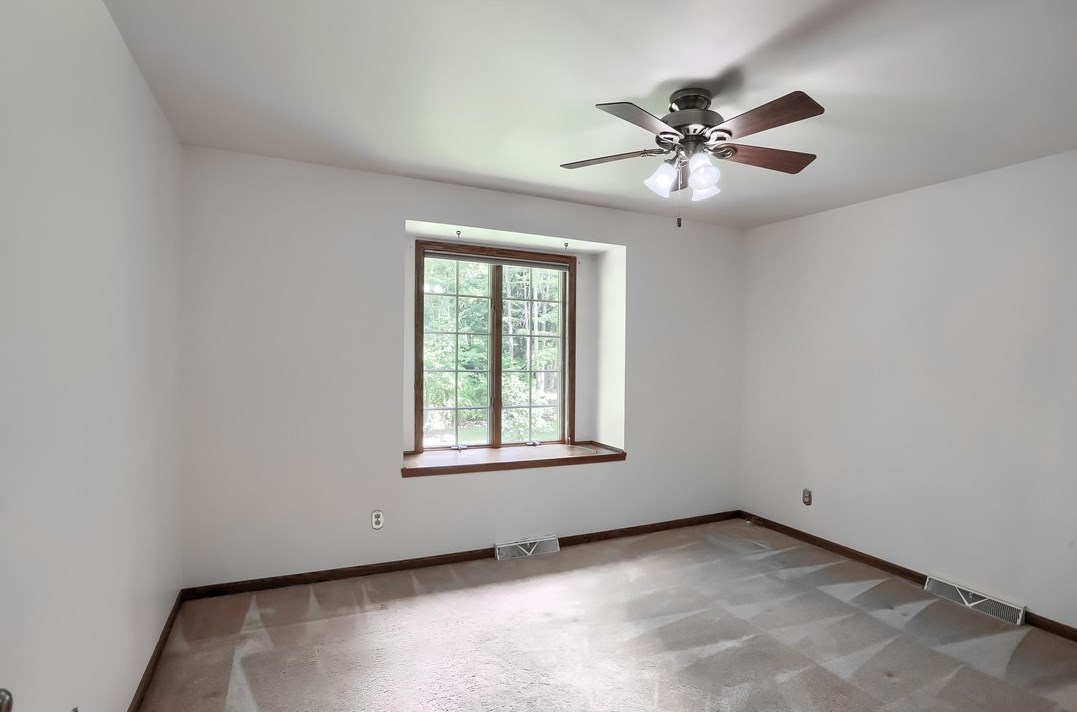 2901 Rosedale Ave, New Castle PA  16105-1217 exterior