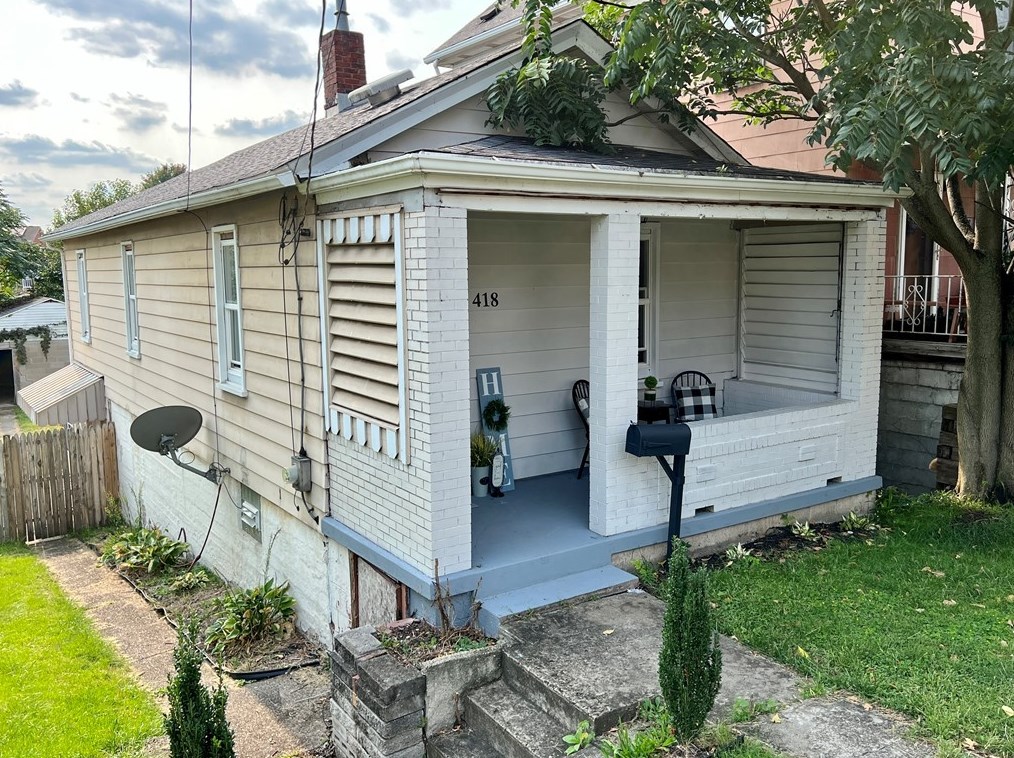 418 Vine St, Whitaker, PA 15120