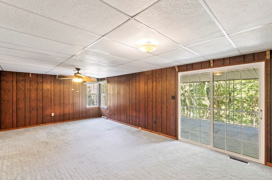 330 Country Club Rd, Washington PA  15301-2712 exterior