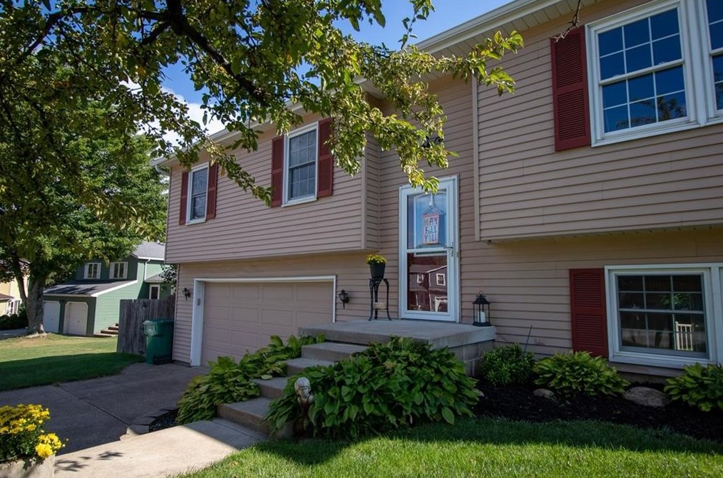 3828 Grannery Dr, Erie, PA 16510-3140