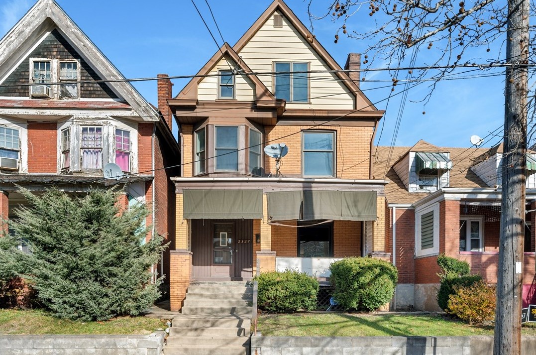 2327 Woodstock Ave, Pittsburgh, PA 15218