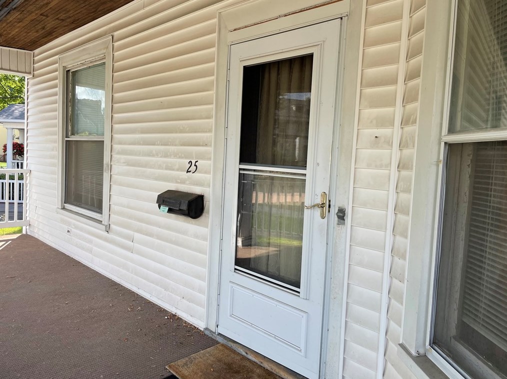 25-25 1/2 Rosedale, Greenville, PA 16125
