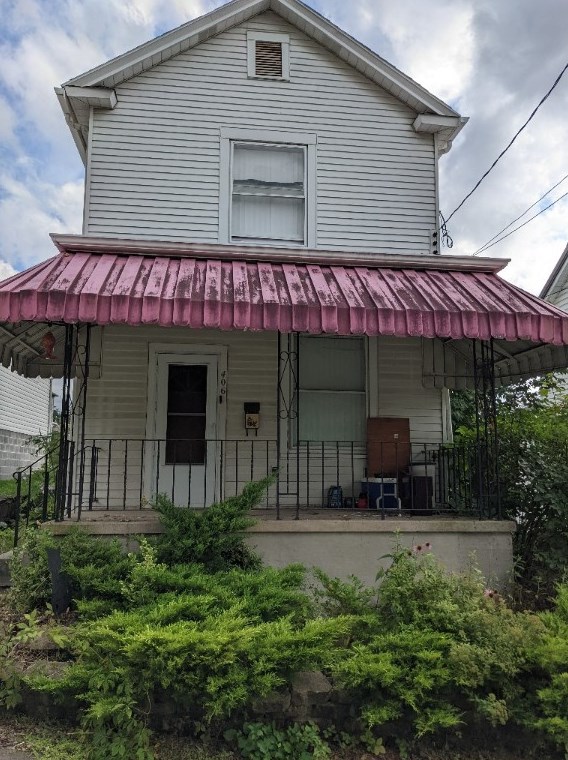 406 Union St, Point Marion, PA 15474-1053