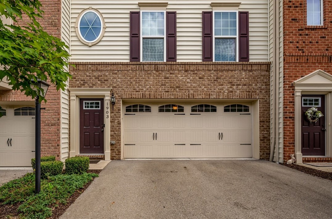 1903 Pointe View Dr, Seven Fields, PA 16046-8924