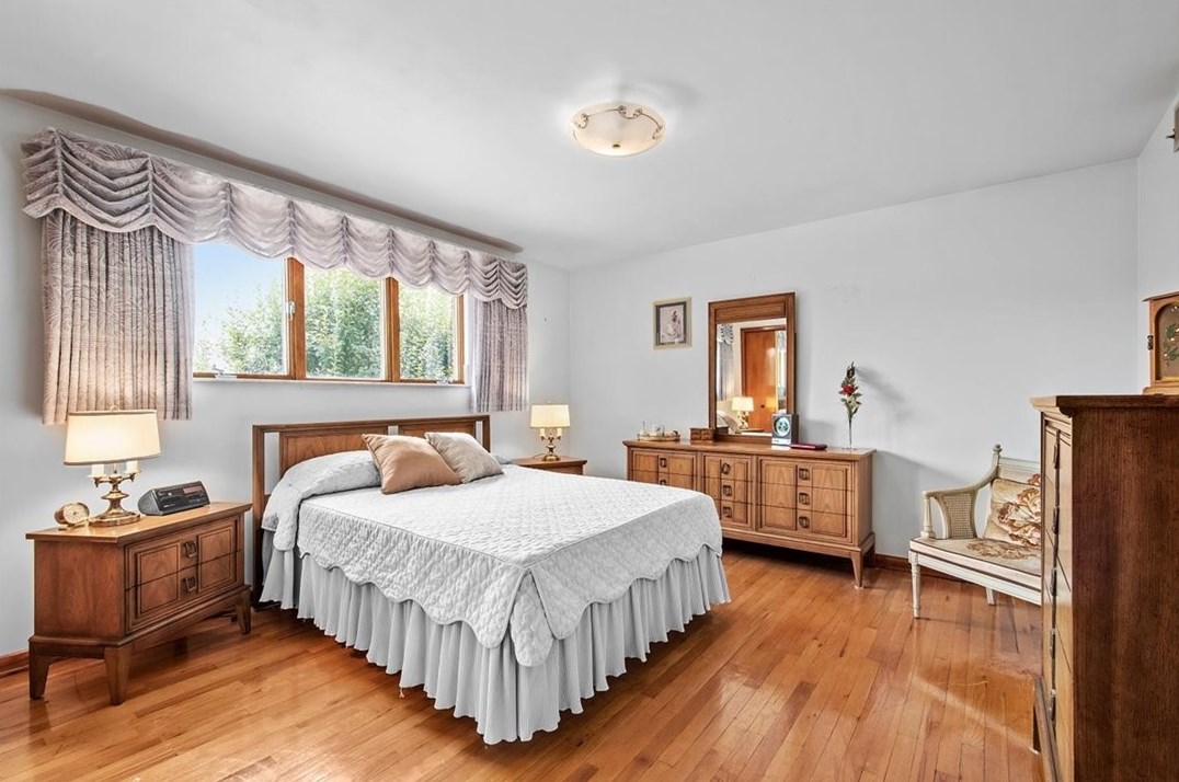 107 Un Ave, North Versailles PA 15137-1847 exterior