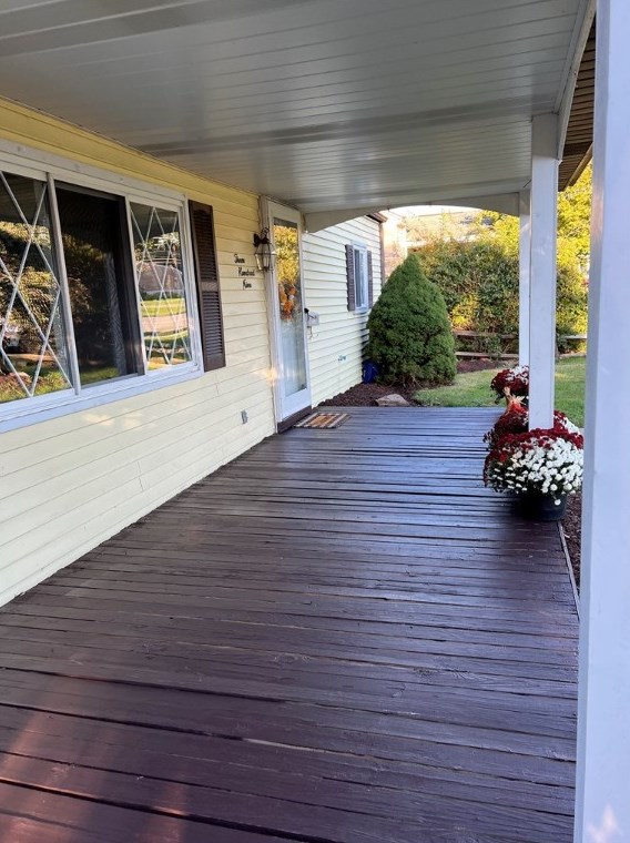 309 Carson St, Springdale, PA 15144-1018