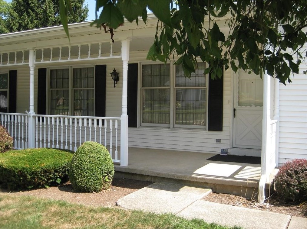 3927 Vista Dr, Erie, PA 16506-4047