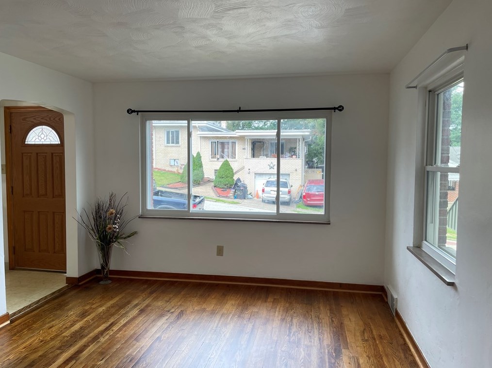 1009 Vermont Ave, Glassport, PA 15045