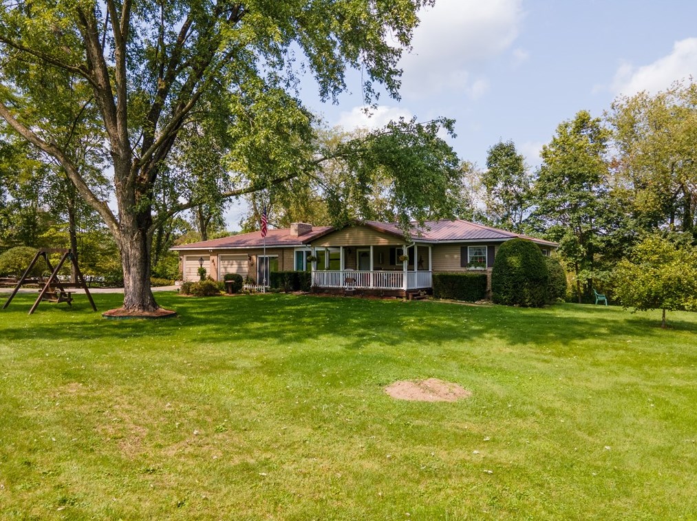 125 Valley View Dr, Kittanning, PA 16201-7663