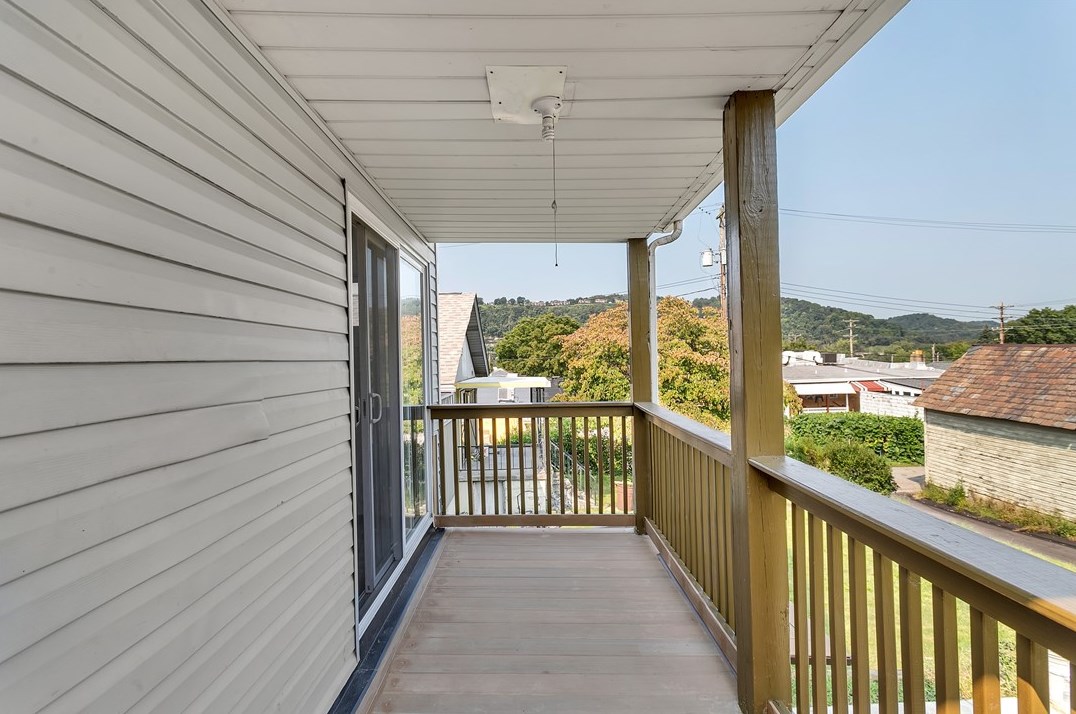 379 Porte St, Oakmont, PA 15139