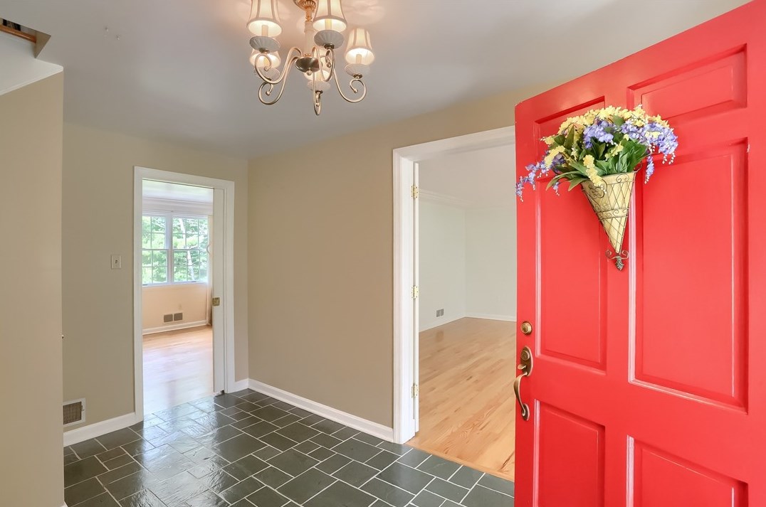 8163 Post Rd, Allison Park, PA 15101-3334