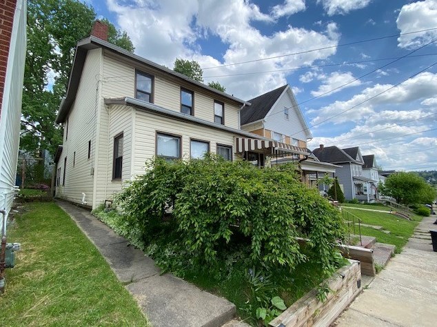233 Elm St, Butler, PA 16001-4851