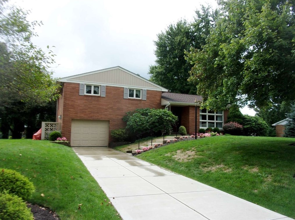 2612 Lynnhaven Dr, Allison Park, PA 15101-3014