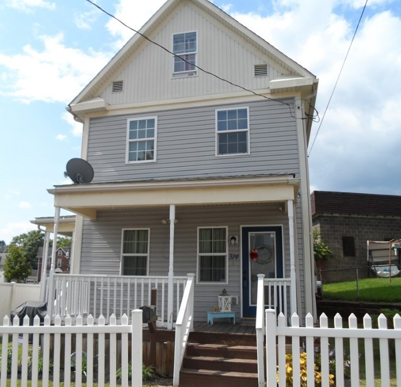 314 Miller Ave, Butler, PA 16001-5420
