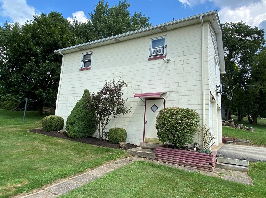 1100 N Franklin St, Washington, PA 15301