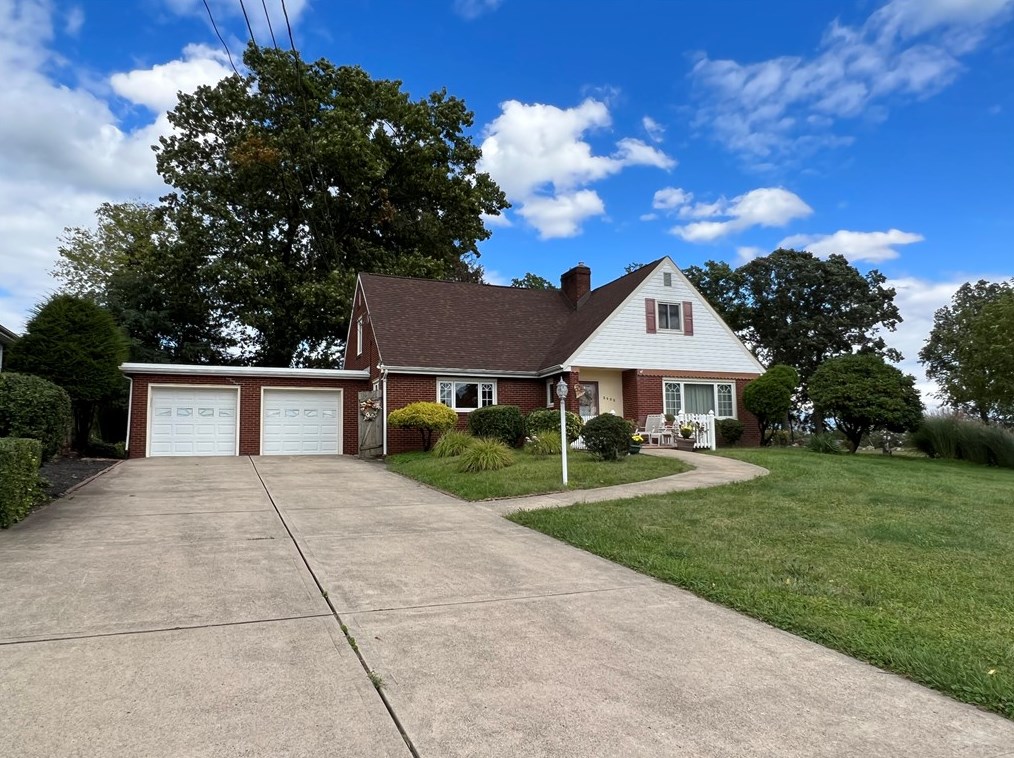 2405 James St, Mckeesport, PA 15132-1871