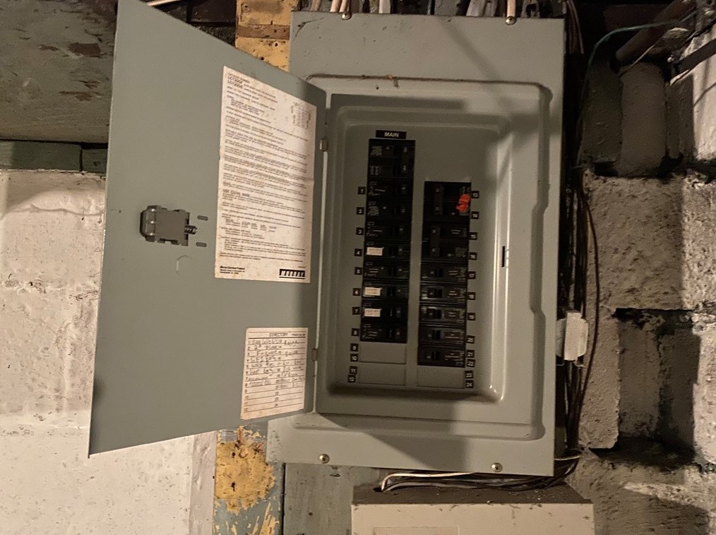 730 Adelaide St, Pittsburgh PA  15219-5714 exterior