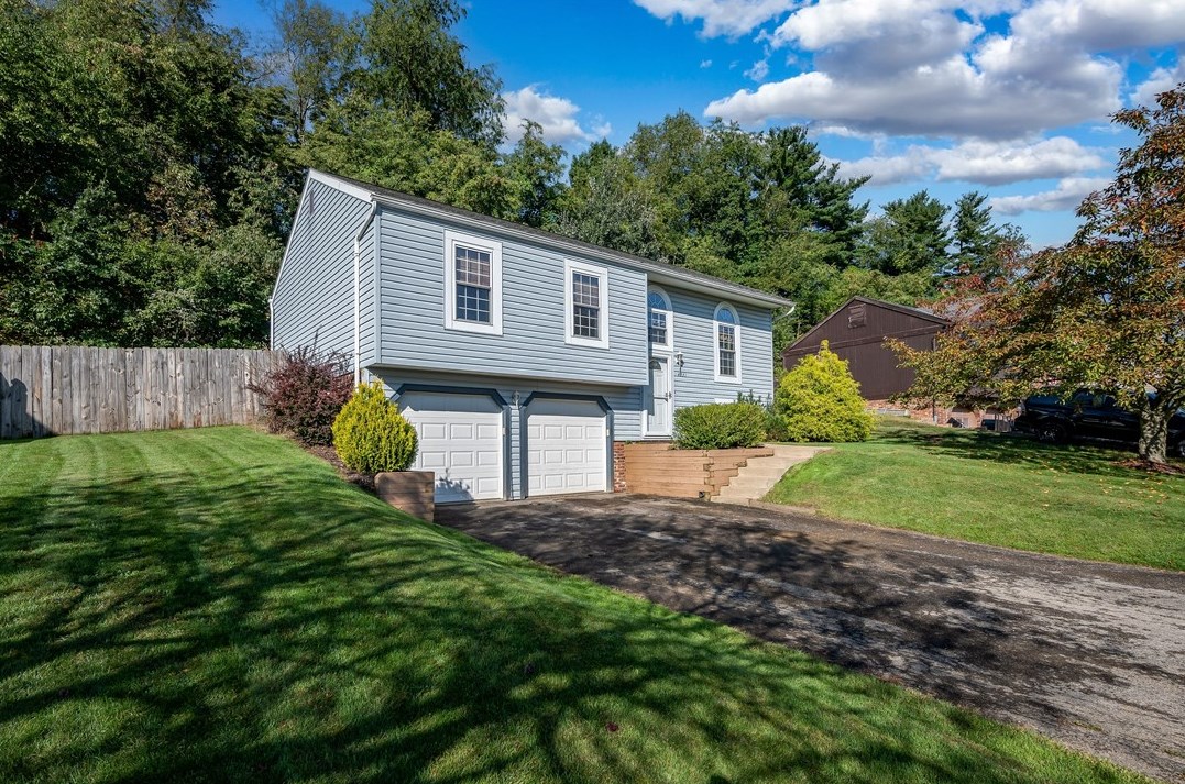 4831 Bayfield Rd, Allison Park, PA 15101-1064