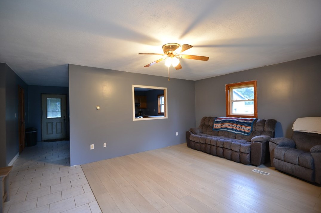 309 Parker Pike, Parker, PA 16049-2519