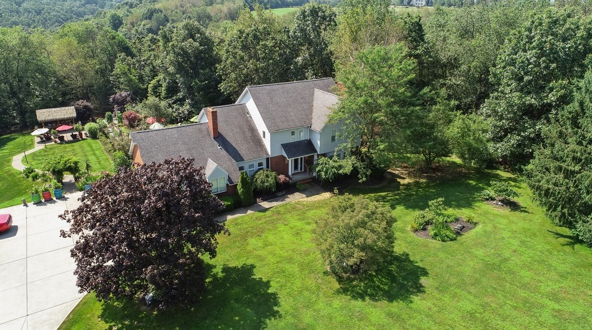129 Tara Dr, Fombell, PA 16123