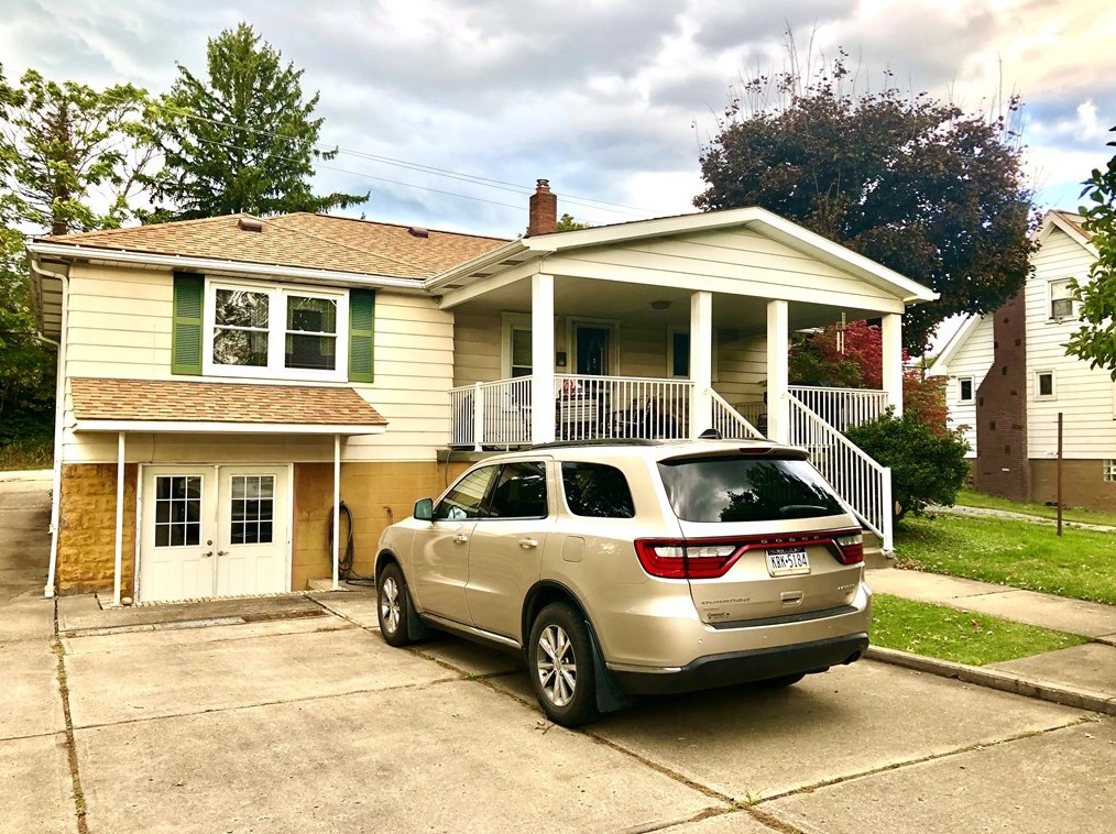 1790 Conway Wallrose Rd, Freedom, PA 15042-2650