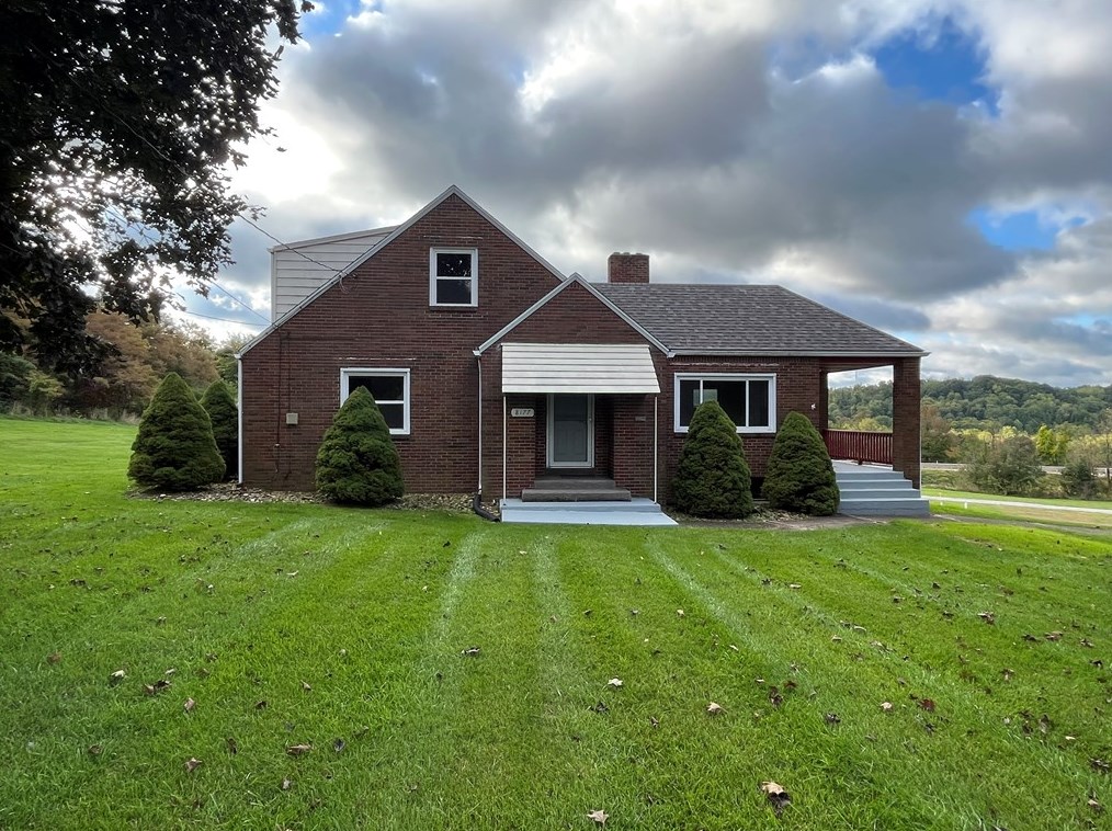 8177 Steubenville Pike North, Imperial, PA 15126