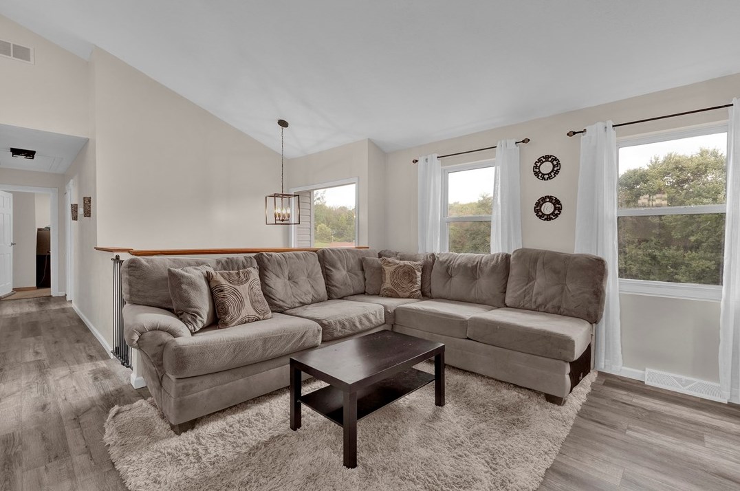 197 Londonderry Dr, New Brighton, PA 15066