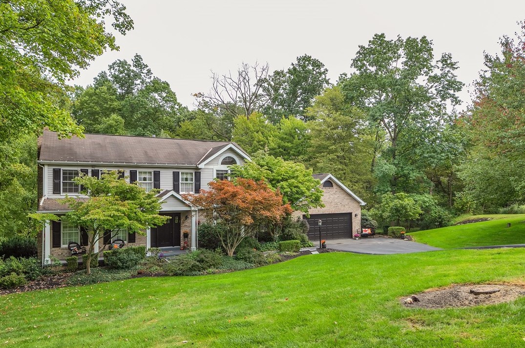 119 Rolling Mills Dr, Valencia, PA 16059-3323