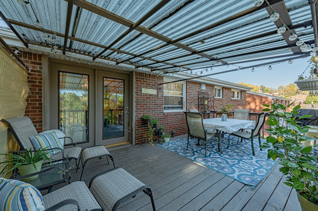 725 Cottonwood Dr, Monroeville, PA 15146-1103